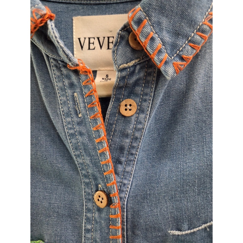 T103. Embroidered Chambray Button Down Shirt - Picture 3 of 6